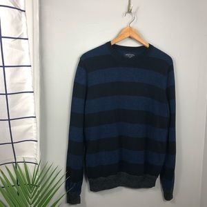American Eagle Outfitters Blue/Black Long Sleeve